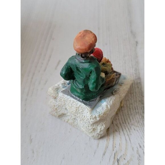 Father son sled sledding hill mini village accessory - Picture 3 of 5